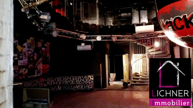 Local commercial - 384 m²