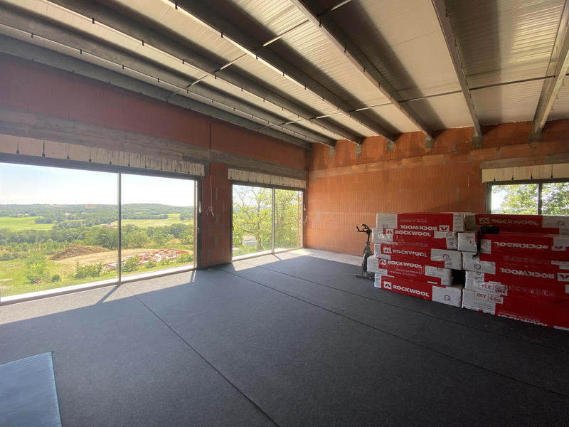 Maison - 360 m² - 5 pièces