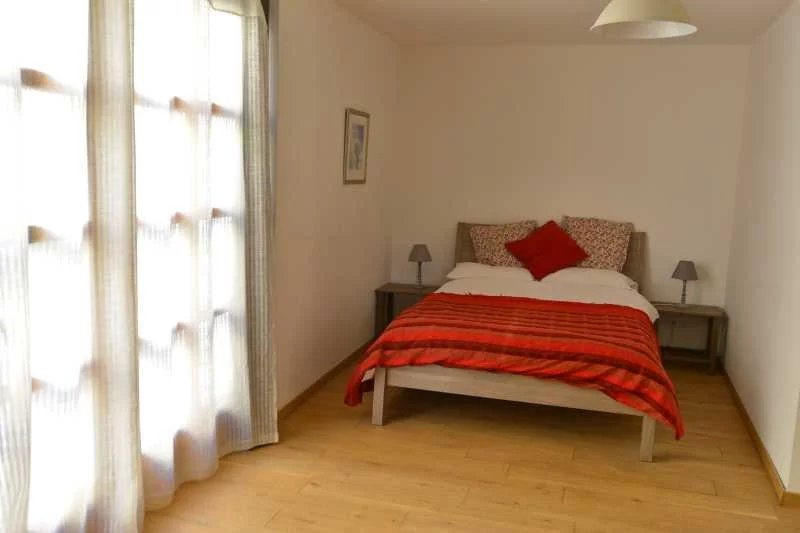 Maison traditionnelle - 478 m² - 13 pièces