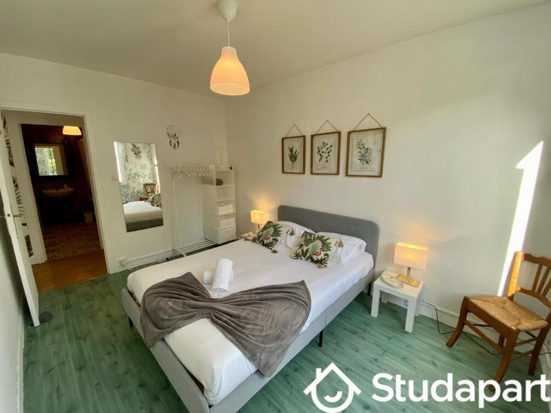 Chambre - 12 m² - 1 pièce