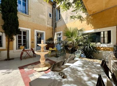 Maison bourgeoise - 320 m² - 12 pièces