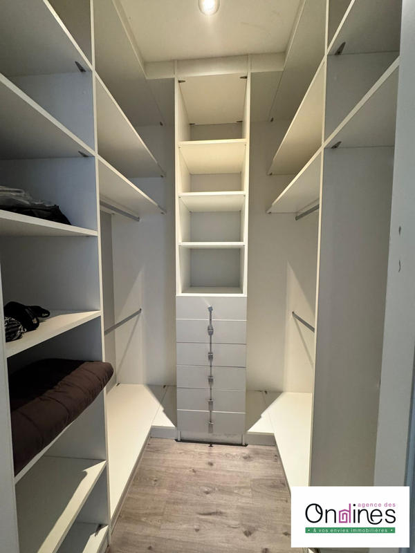 Appartement - 82 m² - 3 pièces