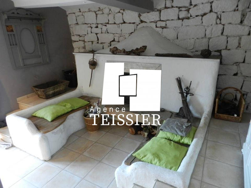 Maison - 300 m² - 14 pièces