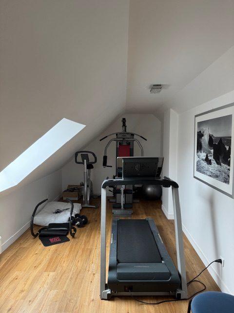 Maison - 180 m² - 8 pièces