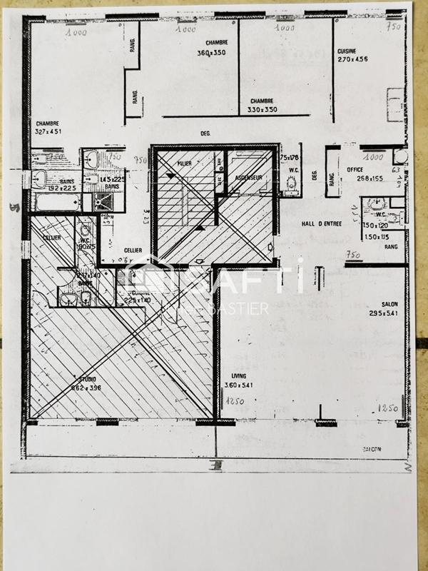 Appartement - 122 m² - 5 pièces