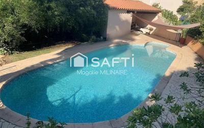 Maison - 283 m² - 10 pièces