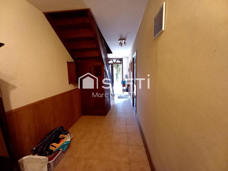 Maison - 207 m² - 6 pièces