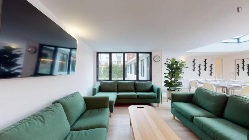 Chambre - 16 m² - 15 pièces