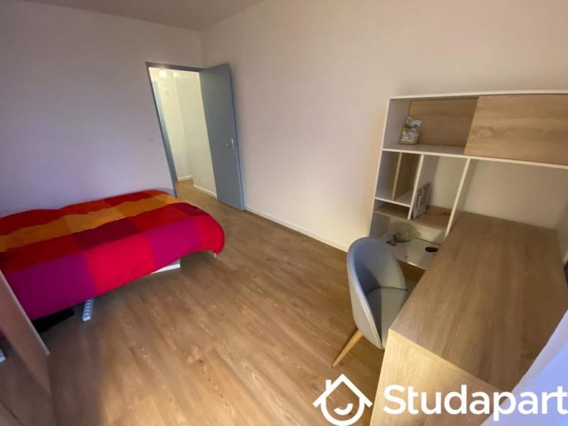 Chambre - 17 m² - 1 pièce