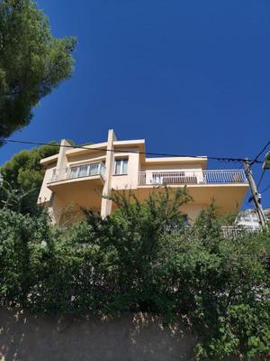 Villa - 154 m² - 6 pièces