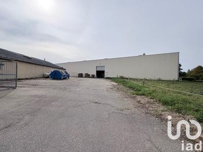 Maison - 2 105 m² - 10 pièces