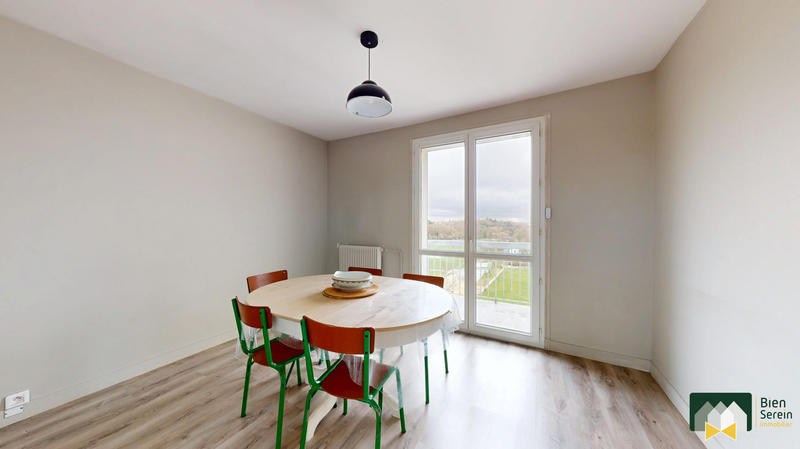 Appartement - 83 m² - 4 pièces