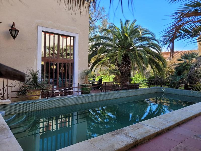 Maison - 259 m² - 9 pièces