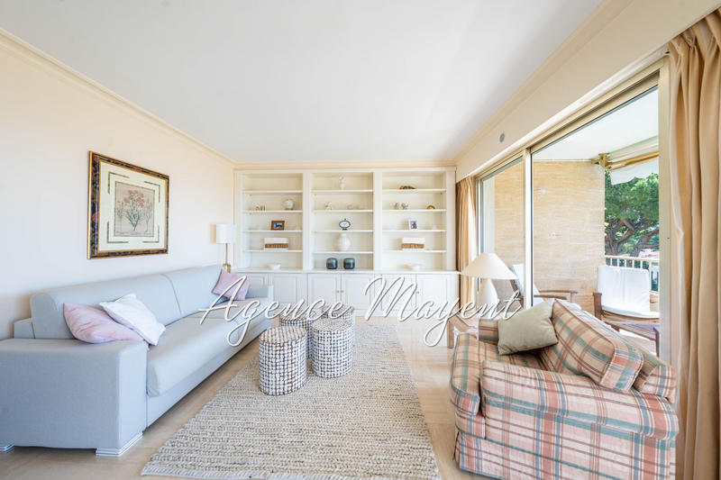 Appartement - 120 m² - 4 pièces