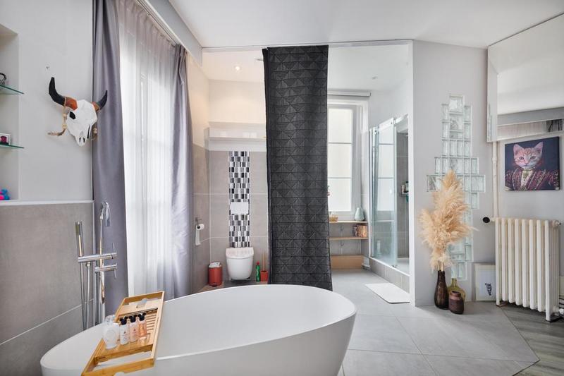 Appartement - 95 m² - 4 pièces