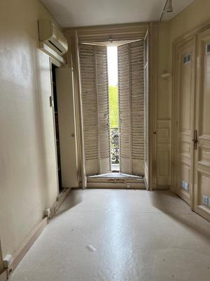 Maison - 180 m² - 9 pièces