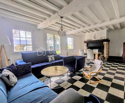 Maison ancienne - 104 m² - 7 pièces