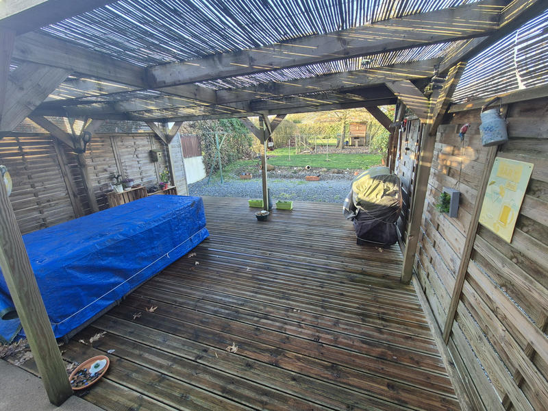 Maison - 250 m² - 8 pièces