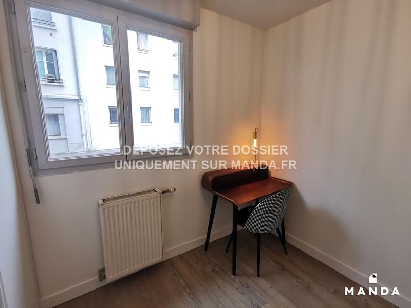 Chambre - 11 m² - 4 pièces