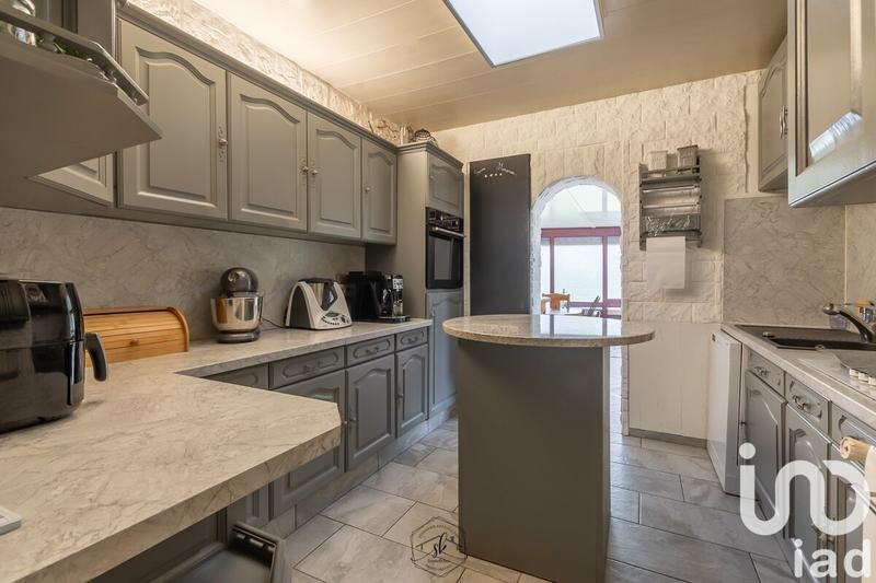 Maison - 127 m² - 8 pièces