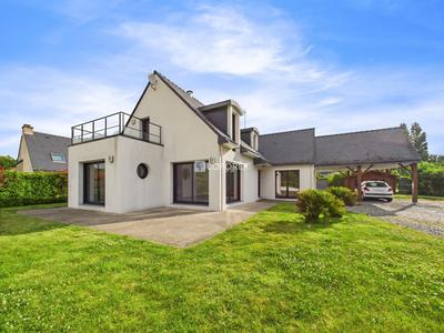 Maison - 178 m² - 7 pièces