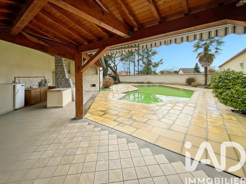 Maison - 145 m² - 7 pièces