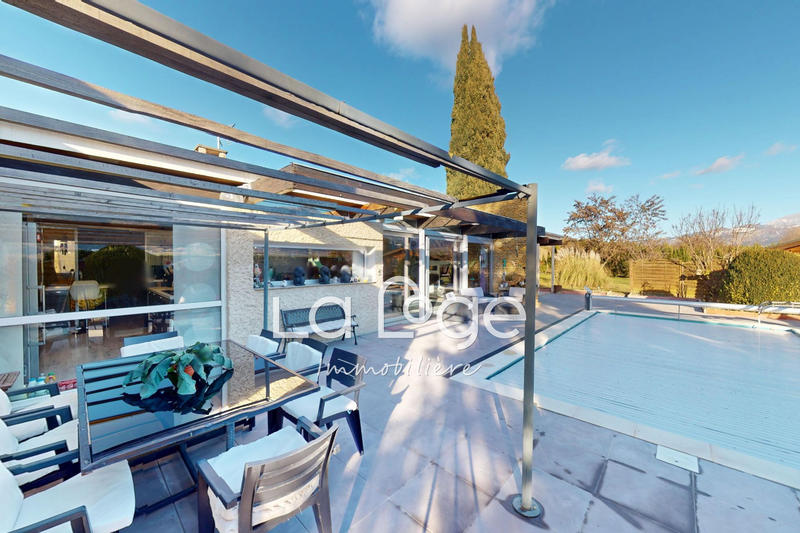 Maison - 160 m² - 4 pièces