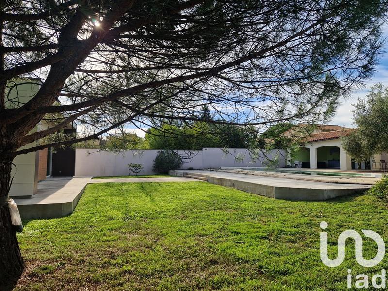 Maison - 242 m² - 7 pièces