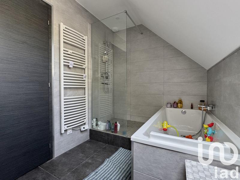 Maison - 138 m² - 6 pièces