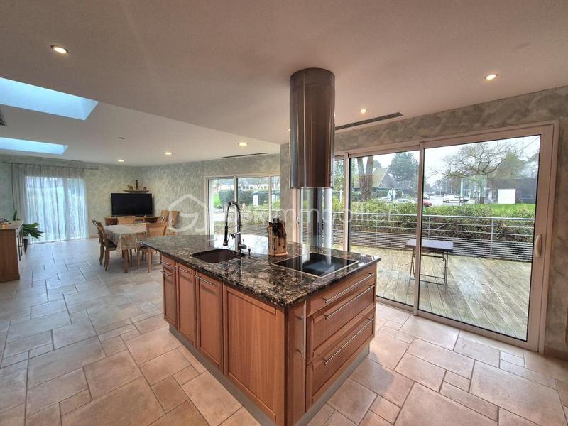 Maison - 159 m² - 6 pièces