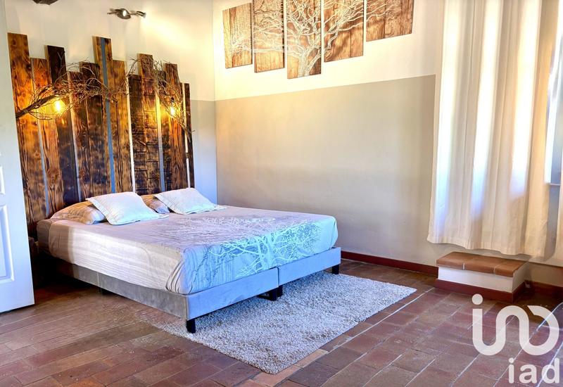 Maison - 248 m² - 8 pièces