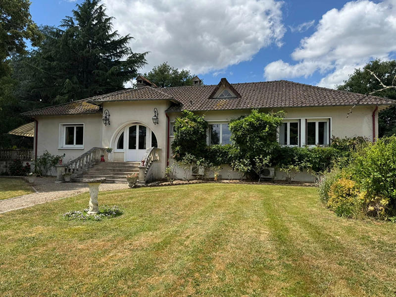 Maison - 165 m² - 6 pièces