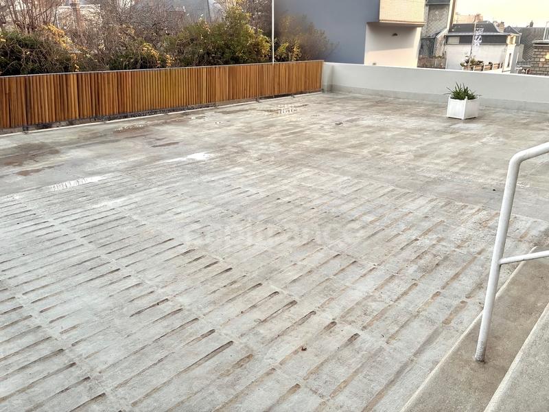 Appartement - 81 m² - 5 pièces