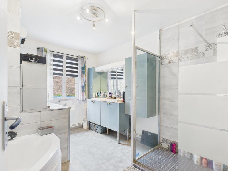 Maison - 144 m² - 4 pièces