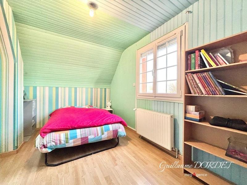 Maison traditionnelle - 90 m² - 5 pièces