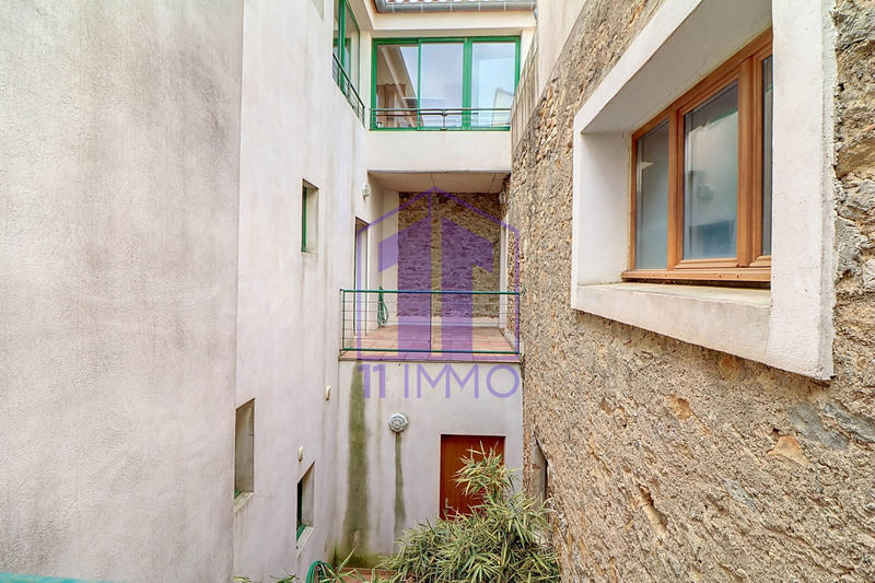 Maison - 230 m² - 10 pièces