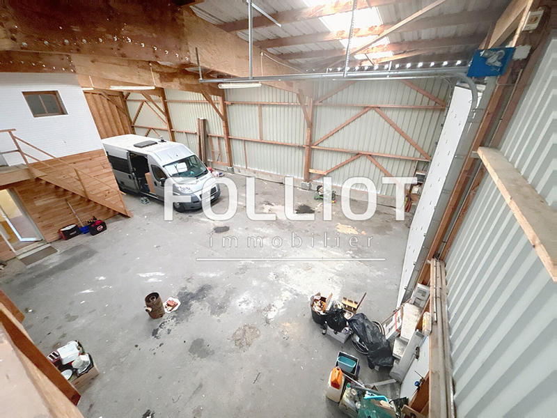 Local d'activité / Entrepôt - 380 m² - 5 pièces