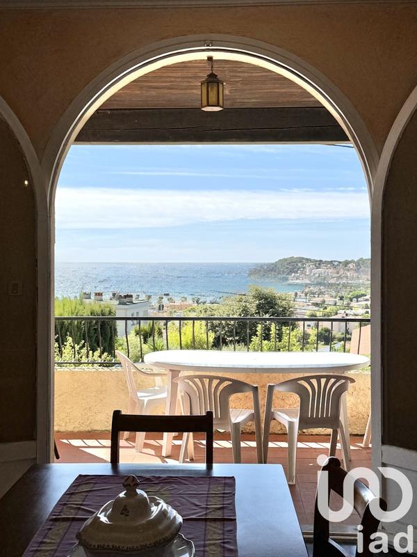 Maison - 102 m² - 4 pièces