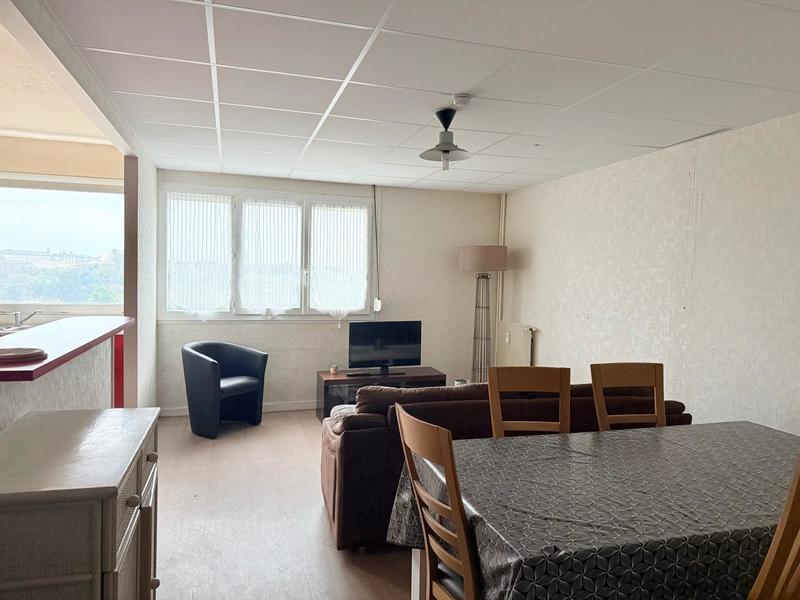 Appartement - 80 m² - 4 pièces