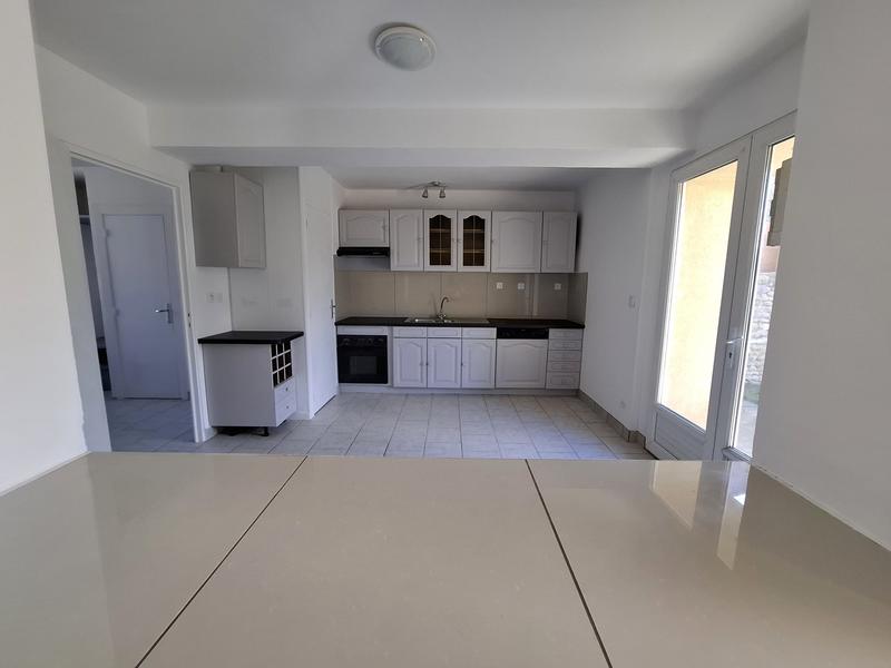 Maison - 93 m² - 5 pièces