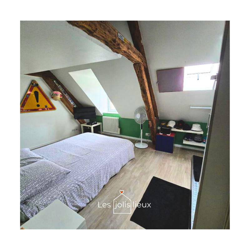 Maison - 221 m² - 10 pièces