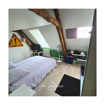 Maison - 221 m² - 10 pièces