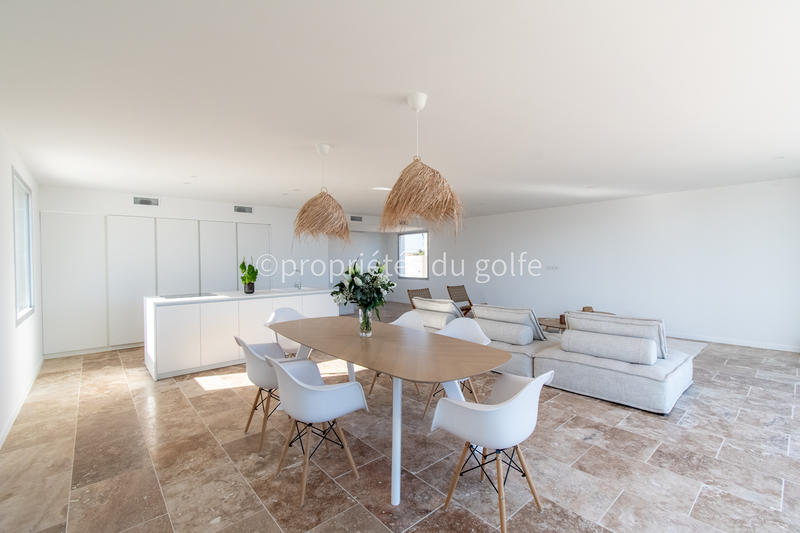 Maison - 161 m² - 6 pièces