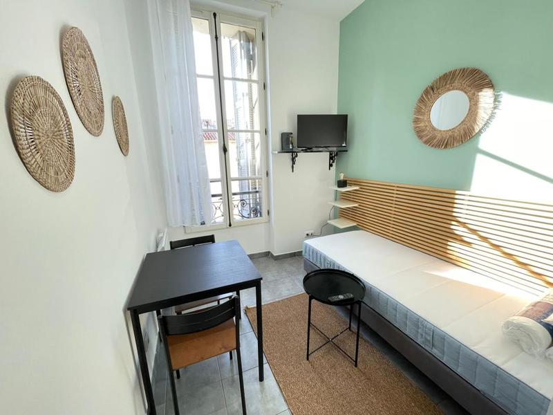 Studio - 18 m² - 1 pièce