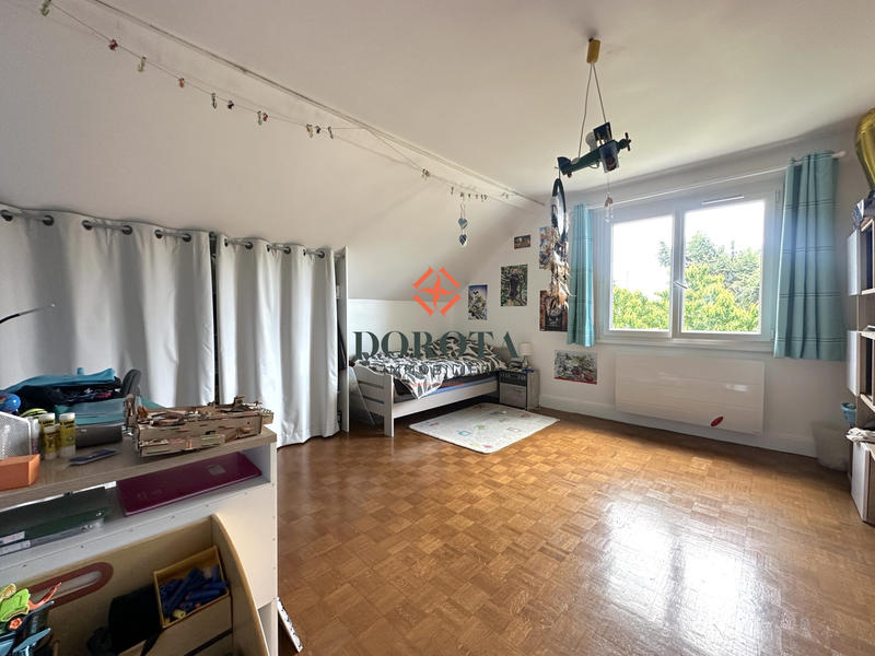 Maison - 191 m² - 7 pièces