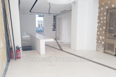 Local commercial - 123 m²
