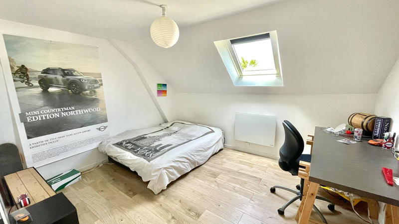 Maison - 179 m² - 9 pièces