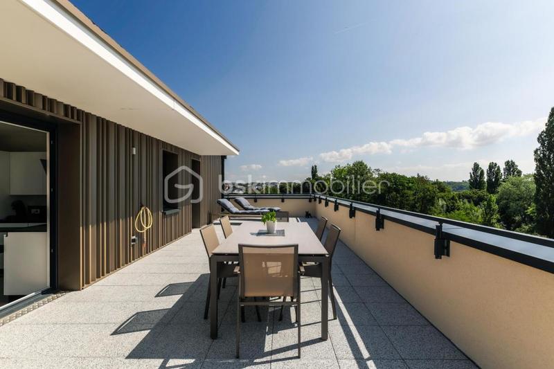 Appartement - 91 m² - 4 pièces