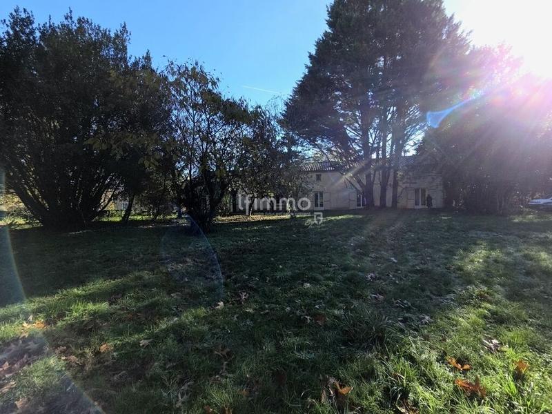 Maison - 206 m² - 10 pièces