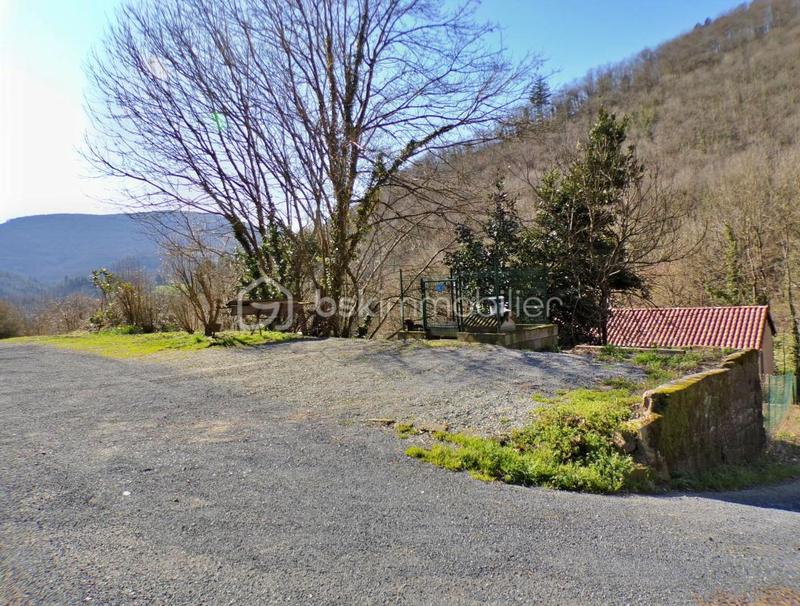 Maison de village - 80 m² - 3 pièces